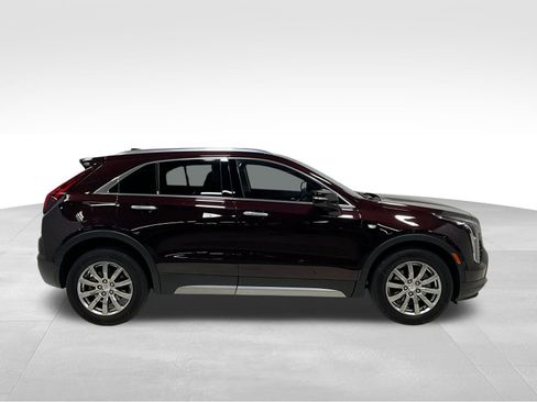 Used 2021 Cadillac XT4 Premium Luxury image 4