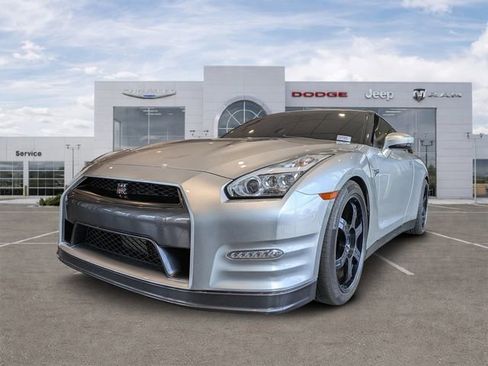 Used 2015 Nissan GT-R Black Edition AWD/4WD image 5