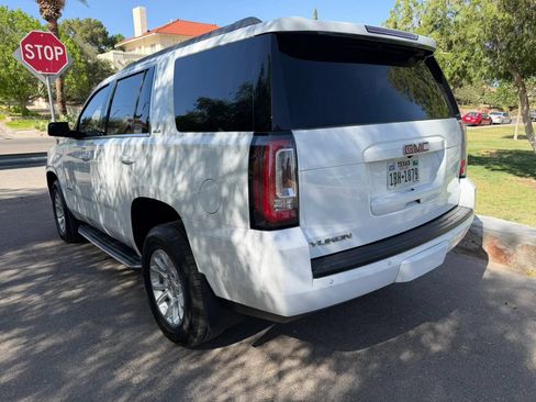 Used 2017 GMC Yukon SLE w/ Enhanced Driver Alert Package RWD image 3