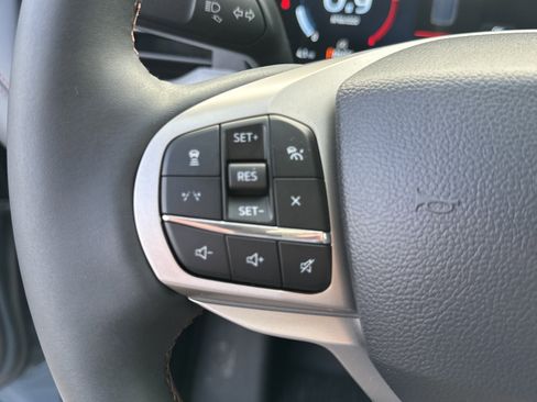 New 2026 Ford Explorer Active w/ Active Comfort Package image 33