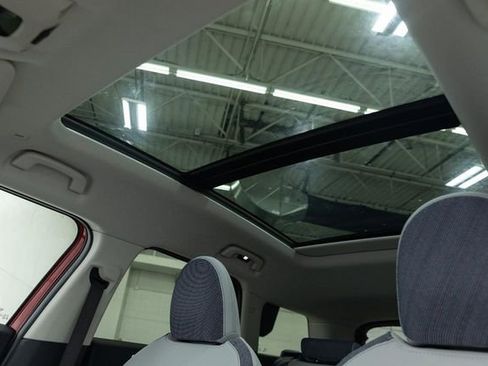 Certified 2025 MINI Cooper Countryman S w/ Comfort Package Max image 16