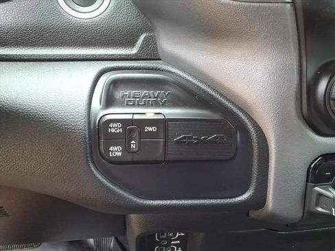 Used 2021 RAM 2500 Big Horn image 23