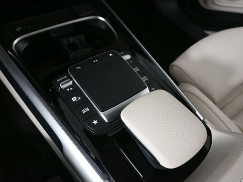 Certified 2023 Mercedes-Benz GLB 250 w/ Premium Package image 15