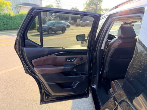 Used 2024 Honda Pilot Elite image 24