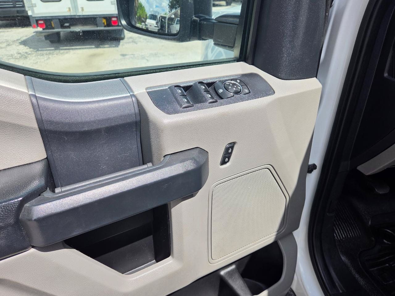 Used 2022 Ford F250 XL w/ Power Equipment Group AWD/4WD image 18