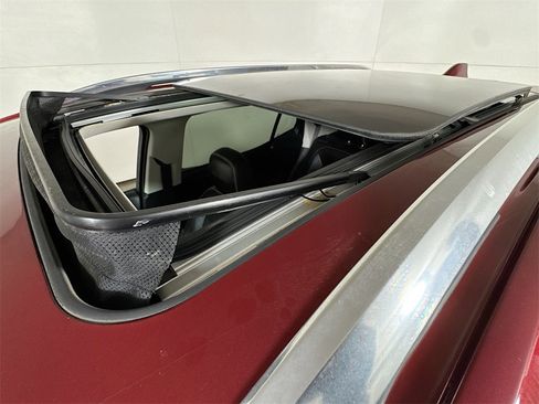 Used 2019 GMC Terrain Denali w/ Advanced Safety Package image 21