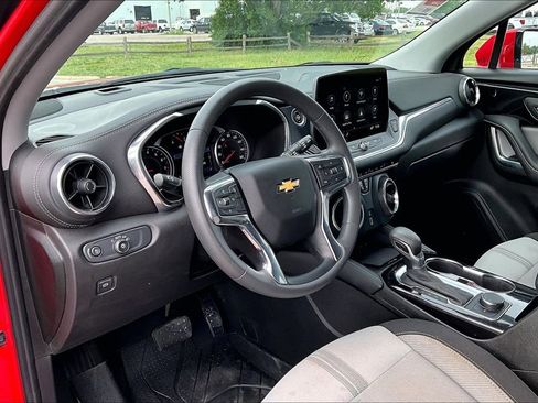 Used 2023 Chevrolet Blazer LT w/ Convenience Package FWD image 12