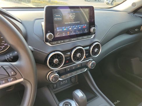 Used 2025 Nissan Sentra SV image 22