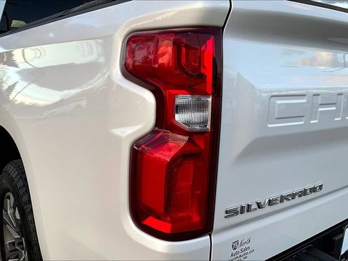 Used 2022 Chevrolet Silverado 1500 High Country AWD/4WD image 23