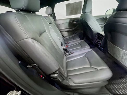 Used 2020 Audi Q7 3.0T Premium Plus w/ Premium Plus Package image 31