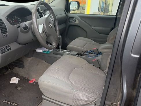 Used 2016 Nissan Frontier SV w/ SV Value Truck Package image 6