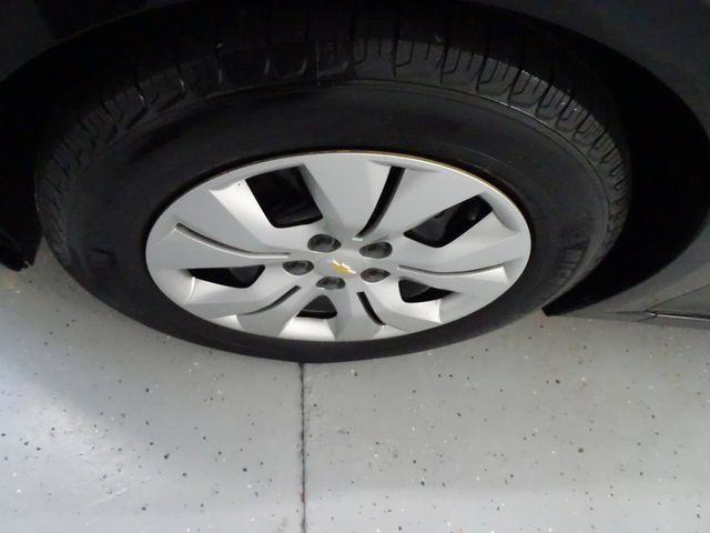 Used 2013 Chevrolet Cruze LS FWD image 19