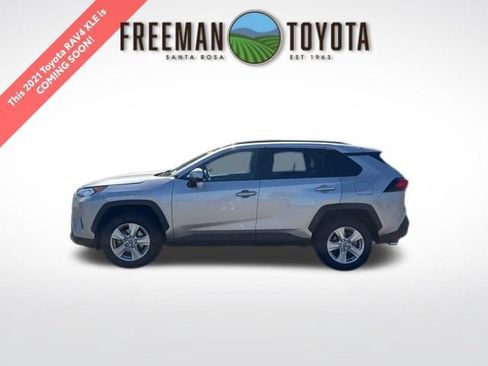 Used 2021 Toyota RAV4 XLE w/ XLE Grade Weather Package AWD/4WD image 1