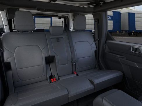 New 2025 Ford Bronco Badlands w/ Sasquatch Package image 11