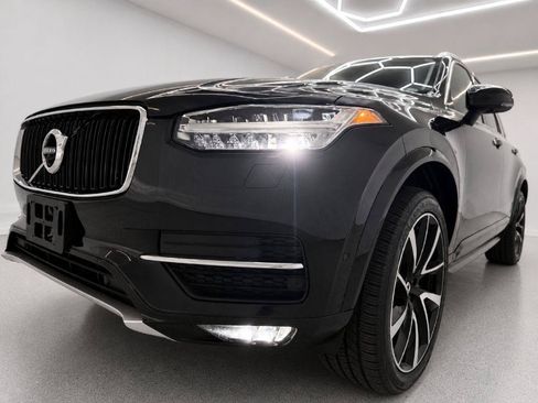 Used 2018 Volvo XC90 T6 Momentum w/ Convenience Package AWD/4WD image 37