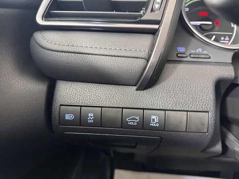 Used 2022 Toyota Camry LE w/ Audio Upgrade Package FWD image 20