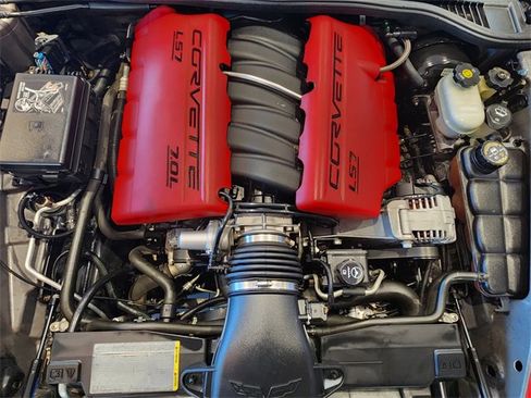 Used 2006 Chevrolet Corvette Z06 w/ Preferred Equipment Group image 17