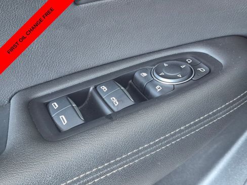 Used 2025 Cadillac XT6 Premium Luxury FWD image 39