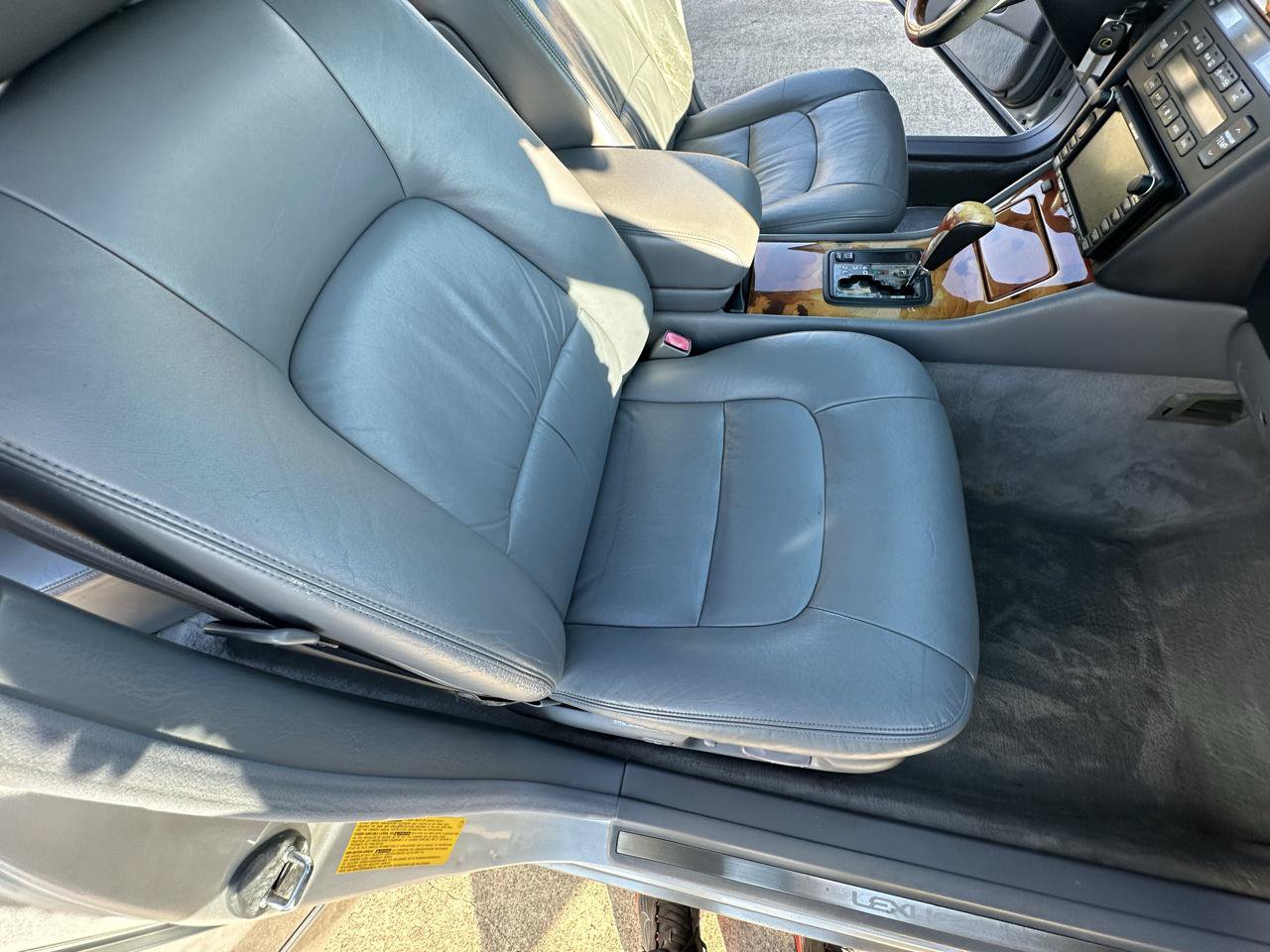 Used 1999 Lexus LS 400 w/ Premium Pkg RWD image 24