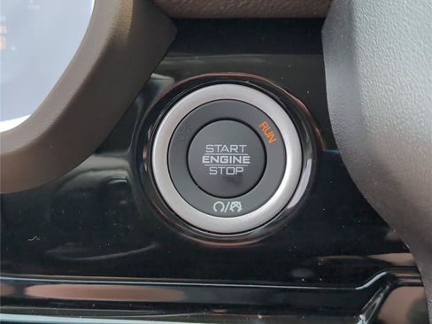 New 2026 RAM 1500 Laramie AWD/4WD image 29