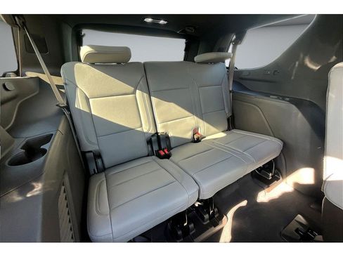 Used 2026 Chevrolet Tahoe Z71 w/ Z71 Off-Road Package image 29