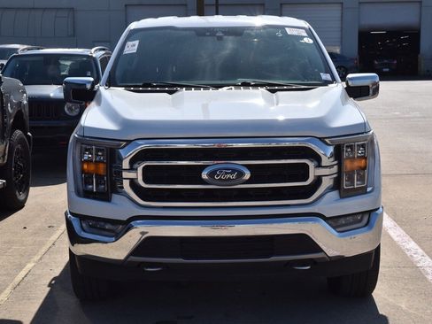 Certified 2021 Ford F150 XLT w/ Equipment Group 302A High image 3