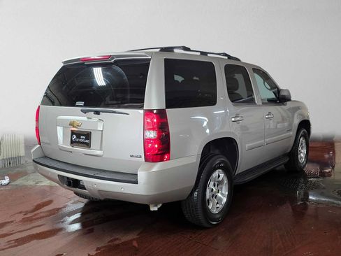 Used 2008 Chevrolet Tahoe LT w/ Convenience Package 1 AWD/4WD image 3