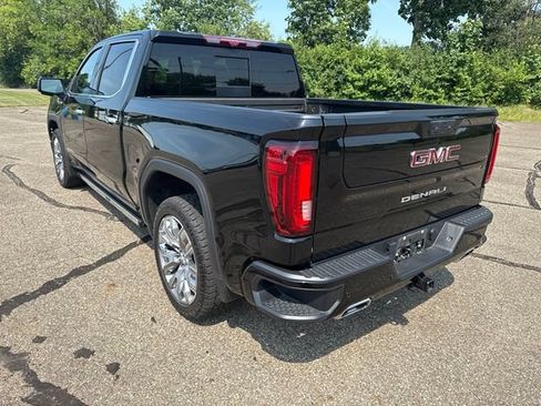 Used 2023 GMC Sierra 1500 Denali w/ Denali Reserve Package AWD/4WD image 3