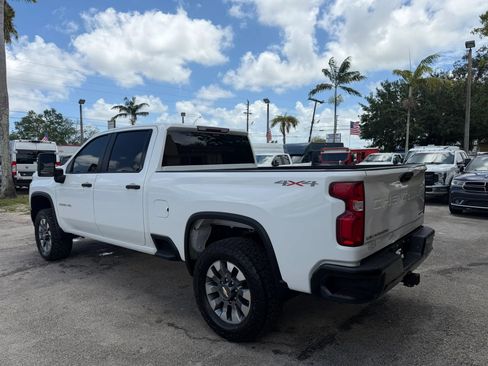 Used 2021 Chevrolet Silverado 2500 Custom w/ Infotainment Package AWD/4WD image 3