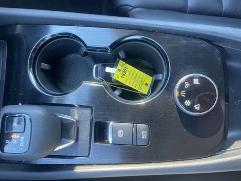 Certified 2023 Nissan Rogue SV w/ SV Premium B Package AWD/4WD image 22