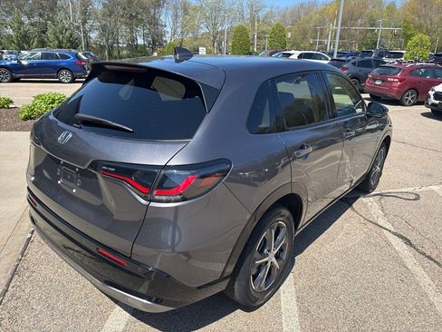 Used 2024 Honda HR-V EX-L image 2