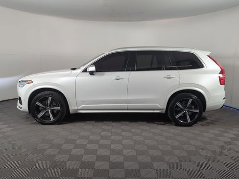 Used 2016 Volvo XC90 T5 R-Design image 2