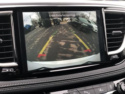 New 2026 Chrysler Pacifica Select image 30