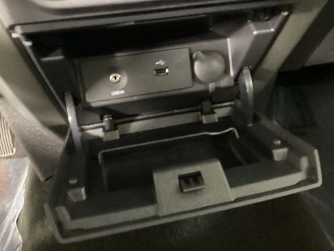 Used 2014 Ford F150 XLT w/ Equipment Group 301A Mid AWD/4WD image 20