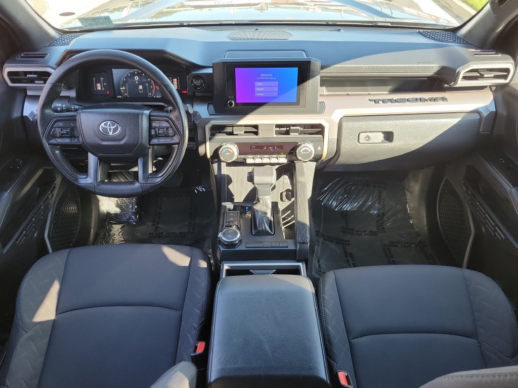 Used 2025 Toyota Tacoma SR5 AWD/4WD image 13
