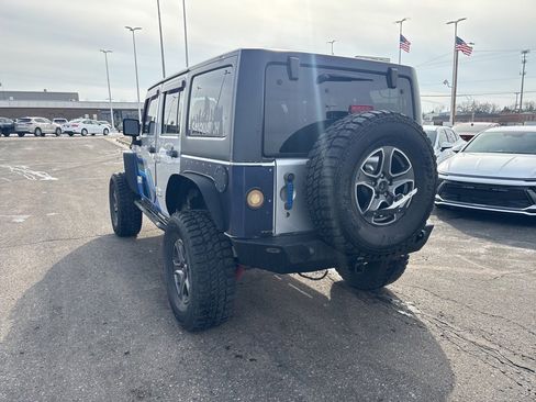 Used 2012 Jeep Wrangler Unlimited Sport image 6