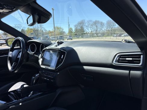 Used 2019 Maserati Ghibli S Q4 image 17