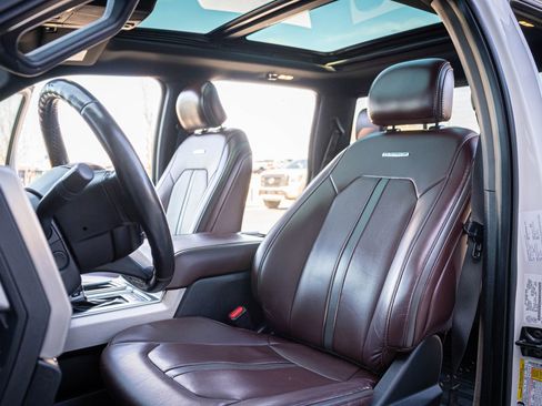 Used 2017 Ford F150 Platinum w/ Technology Package image 13