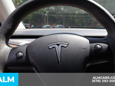 Used 2023 Tesla Model Y Long Range AWD/4WD image 32