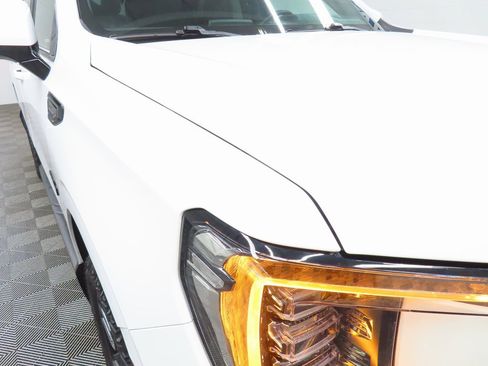 Used 2024 GMC Yukon AT4 image 33