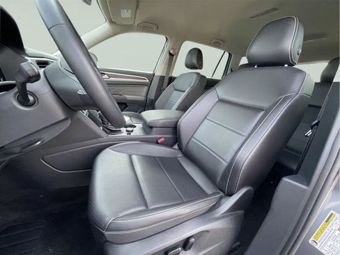 Used 2023 Volkswagen Atlas SE AWD/4WD image 14