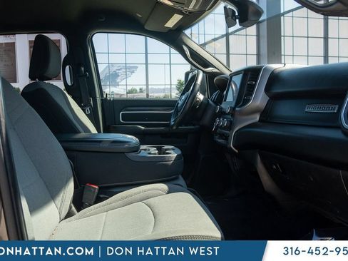Used 2024 RAM 2500 Big Horn AWD/4WD image 22