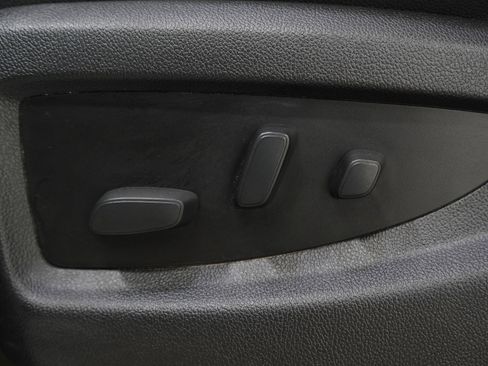 Used 2017 Chevrolet Silverado 2500 LTZ image 24