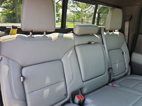 Used 2021 GMC Sierra 1500 SLT w/ SLT Premium Plus Package AWD/4WD image 12