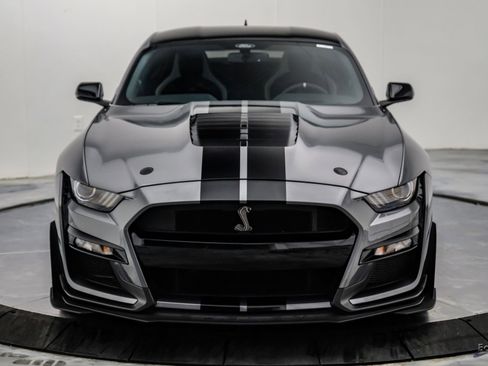 Used 2021 Ford Mustang Shelby GT500 w/ Carbon Fiber Track Pack RWD image 36