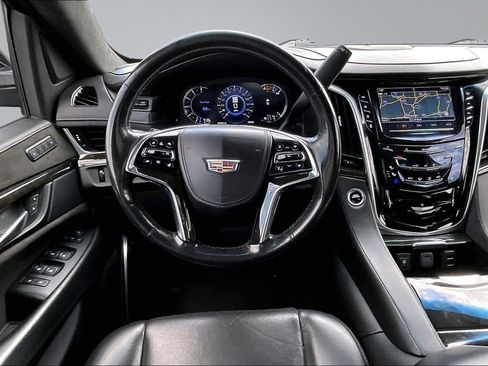 Used 2020 Cadillac Escalade ESV Platinum AWD/4WD image 5