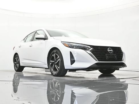 Used 2024 Nissan Sentra SV FWD image 38