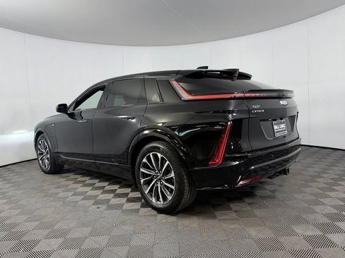 Used 2024 Cadillac Lyriq Sport AWD/4WD image 10