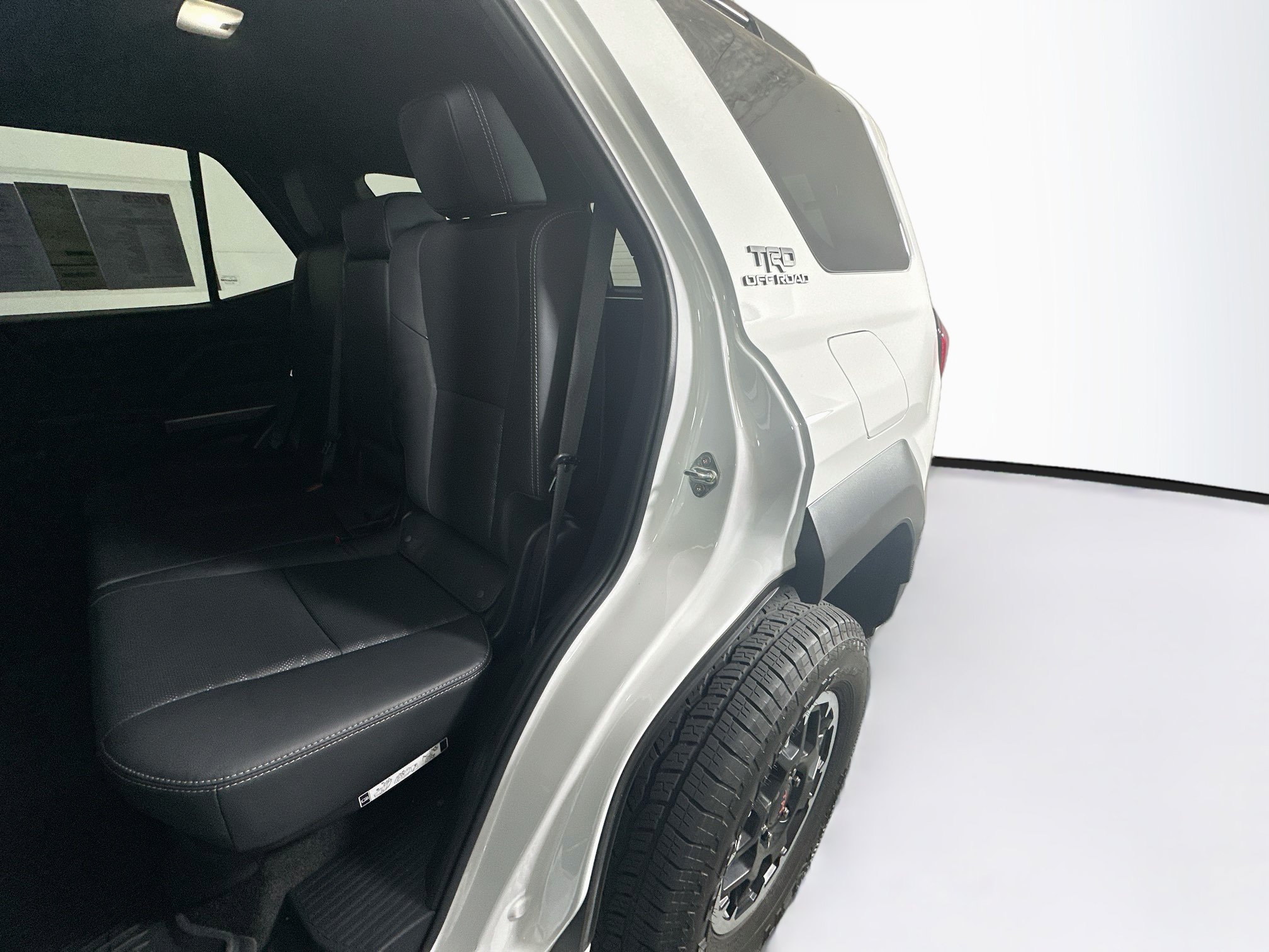 Certified 2025 Toyota 4Runner TRD Off-Road Premium AWD/4WD image 26