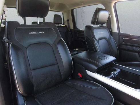 Used 2022 RAM 1500 Laramie AWD/4WD image 10